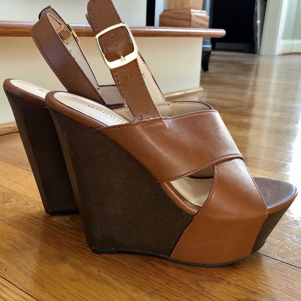 Bamboo wedged heels